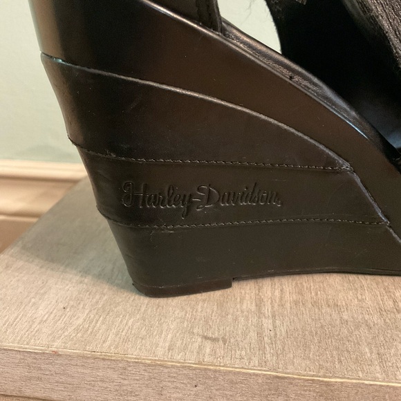 Harley-Davidson Women’s Black Leather Wedge Open Toe Heels Size 10 - Picture 16 of 16
